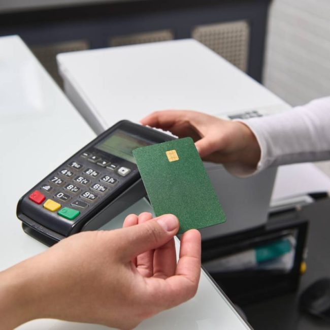 Acceptez les paiements CB grâce à une carte de domiciliation