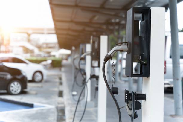 Comment gérer les bornes de recharge électrique en entreprise sans créer de conflits ?