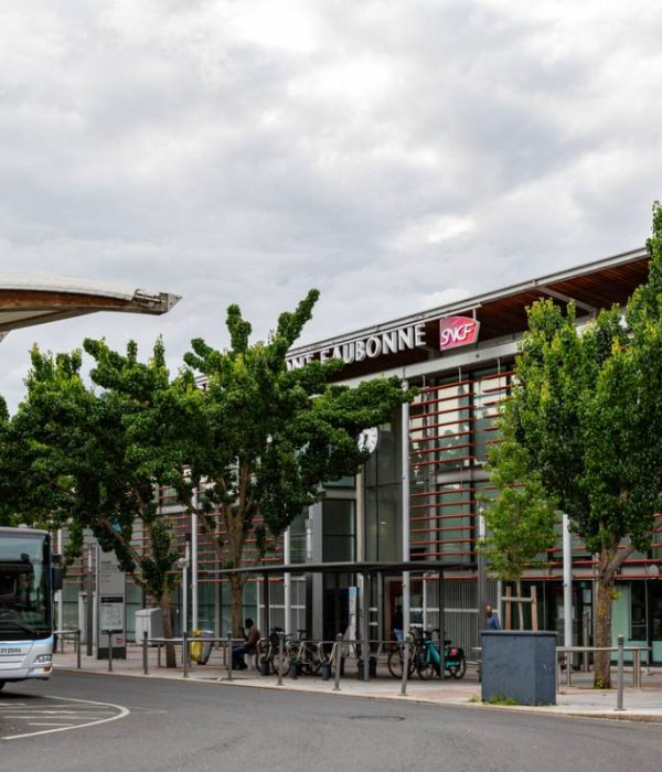 Mobilier urbain non publicitaire : l'approche éco-conçue pour les réseaux de transport